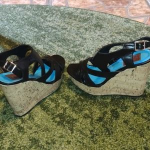 Wedge shoe